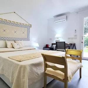 https://sole-matto-rooms.in-sardinia.net